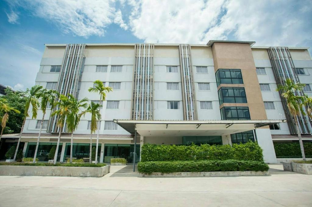 Veethara Boutique Hotel Udon Thani Esterno foto