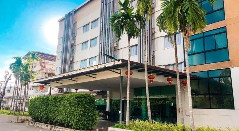 Veethara Boutique Hotel Udon Thani Esterno foto