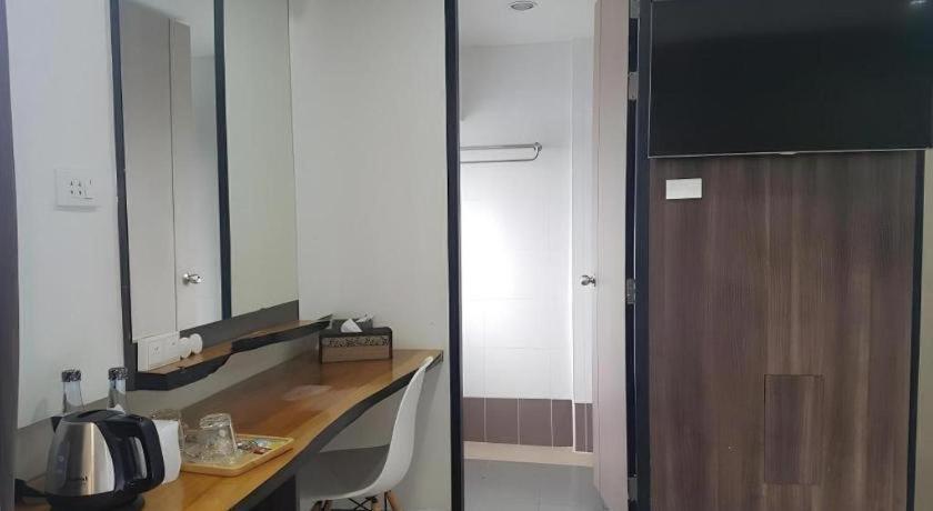 Veethara Boutique Hotel Udon Thani Esterno foto